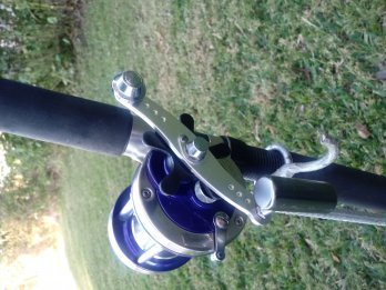 Reel SPINIT mod. Off Shore y caña WATERDOG mod. Stratus 2101