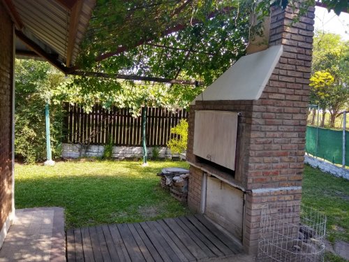 Casa/Casa Quinta Sauce Montrull VENTA