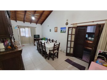 CASA CESARIO QUIROZ IMPECABLE