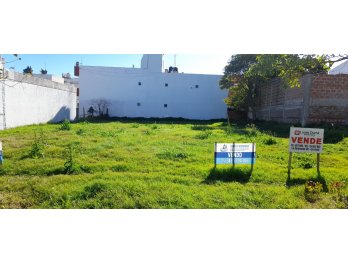 DOS TERRENOS CÉNTRICOS EN ORO VERDE - EN VENTA