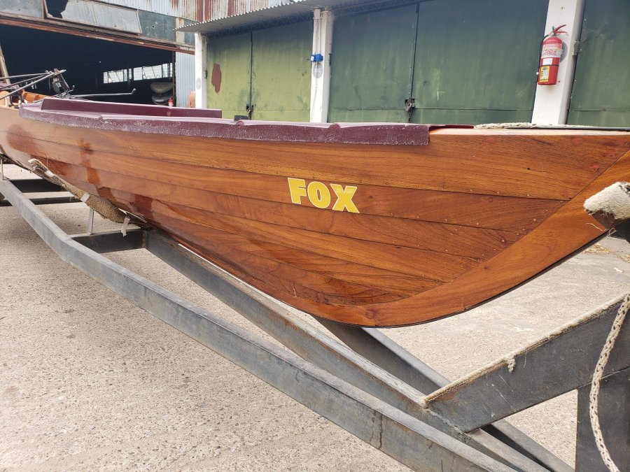 Bote de Travesía. Par doble con timonel