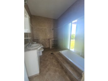 ✅️VENDO O PERMUTO GRAN CASA CON PILETA, QUINCHO Y PARQUE