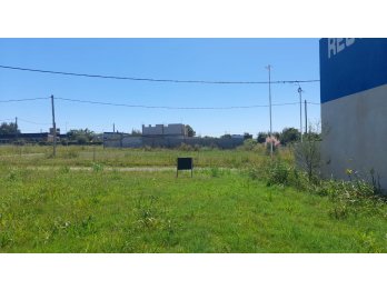 TERRENO EN ZONA SUR DE PARANÁ, EXCELENTE UBICACIÓN.