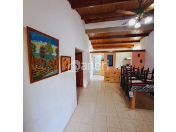 ¡VENDE! CASA QUINTA EN AMPLIO TERRENO, Villa Urquiza