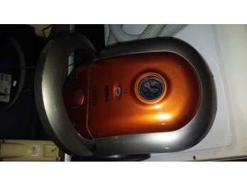 VENDO ASPIRADORA 1400W