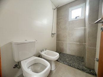 VENDO HERMOSO MONO A ESTRENAR EN PLENO CENTRO