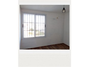 SE ALQUILA DÚPLEX 2 DOR.C/COCH./PATIO -PETRONA ROSENDE 2388.-