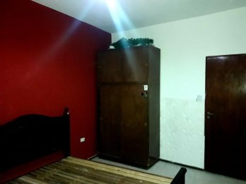 Vendo casa en zona parque, posibilidad de permuta