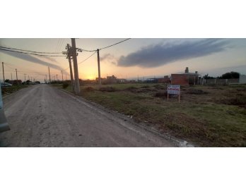 OFERTA !!! VENDO LOTE EN LOTEO LA REINA, COLONIA ENSAYO ‼‼