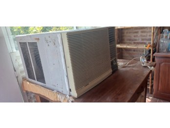 VENDO AIRE ACONDICIONADO T/VENTANA CARRIER 3000FS