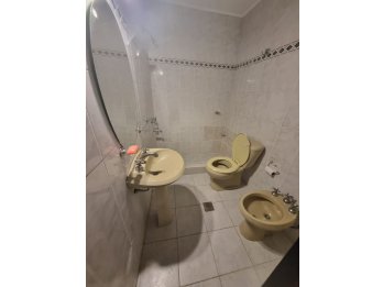 Alquilo Duplex impecable centrico