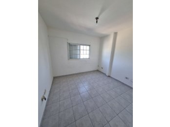 Alquilo Duplex impecable centrico