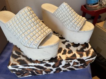 ZUECOS SARKANY N° 37 BLANCOS