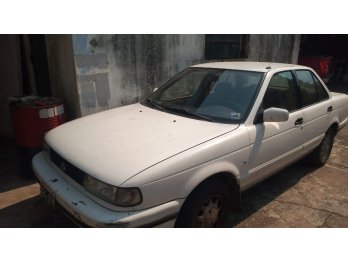 NISSAN SENTRA SUPER SALOON 1993