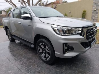 Hilux SRX 4X4 MANUAL 2019 HERMOSAAA