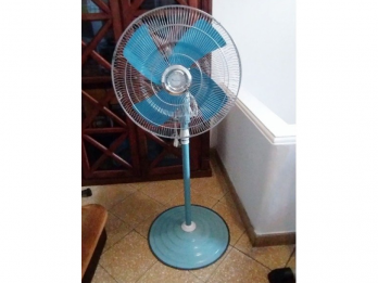 Ventilador Diplomatic - 16'