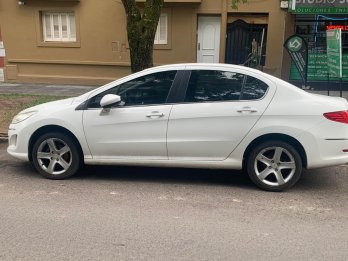 VENDO Peugeot 408 2.0 Felline