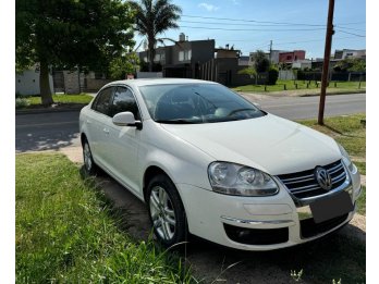 VOLKSWAGEN VENTO 1.9 TDI ADVANCE AÑO 2.010