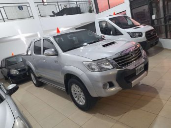 Hilux srv 2012 impecable !!!