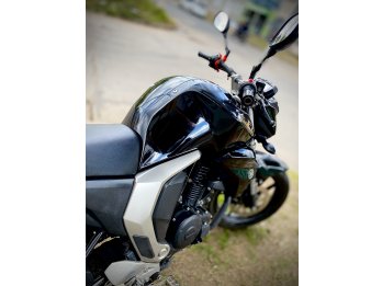 Líquido yamaha Fz fi 150 modelo 2017 con 12500km