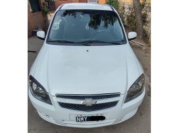 CELTA LS CON 132.000 KM AÑO 2014