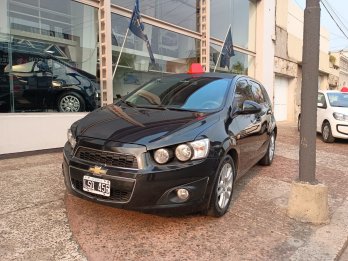 Chevrolet Sonic muy buen estado 5p 2012