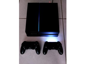 Vendo Play Station 4 $ 380000