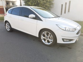 VENDO FORD FOCUS 2017