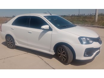 Vendo etios excelente estado