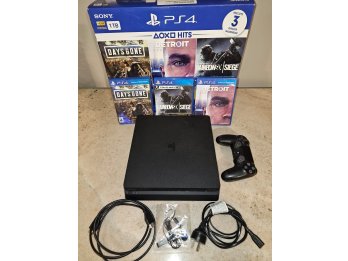 Vendo PS4 Slim 1TB con 3 juegos originales.