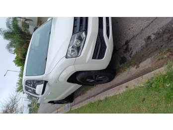 Amarok tredline  4x2 2017