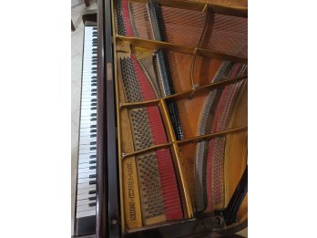 Vendo piano 1/4 cola