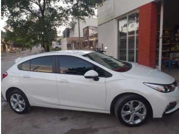 Cruze Lt 1.4 2019 55.000km. Vendo o permuto mayor-menor