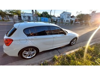 Vendo BMW 120i Pack M 2016 con 108.000 km