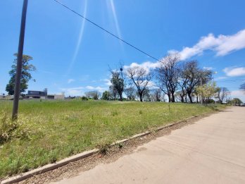 VENDO TERRENO EN AV CHURRUARIN