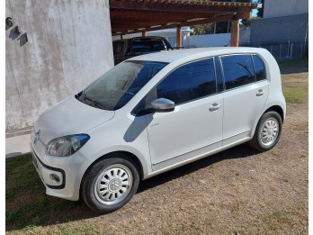 VOLKSWAGEN UP! 1.0 WHITE 5P AÑO 2.015