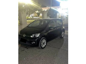 VOLKSWAGEN UP! 1.0 HIGH I-MOTION AUT AÑO 2.018