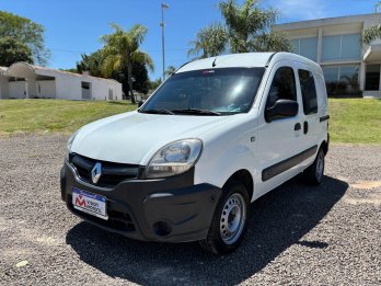 RENAULT KANGOO CONFORT 1.6 5AS. Recibo vehículos.