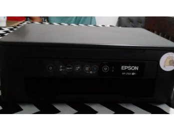 VENDO EPSON MUY BUEN ESTADO COMO NUEVA POCO USO