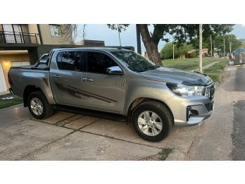 TOYOTA HILUX L/20 2.8 DC 4X2 TDI SRV AT6 AÑO 2.019