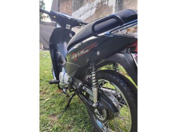 VENDO HONDA BIZ 125 IMPECABLE 2do DUEÑO