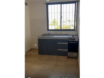 Alquiló departamento de 1 dormitorio céntrico