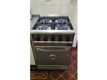 VENDO COCINA SEMI INDUSTRIAL MORELLI, EXCELENTE ESTADO