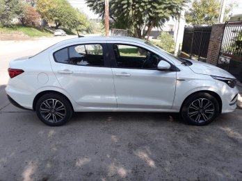 Vendo Cronos 2020 Impecable!