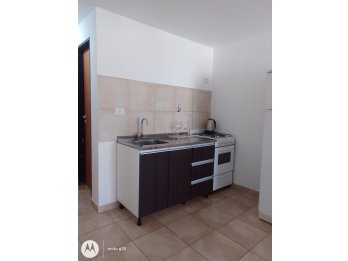 Alquiler mono amplio, Feliciano 175, balcón $ 220.000