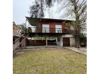 QUINTA CON AMPLIO TERRENO EN ESQUINA SAUCE MONTRULL