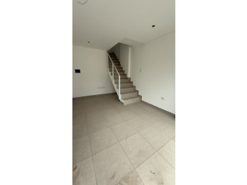 VENTA LOCAL S/CALLE MAIPÚ !!!