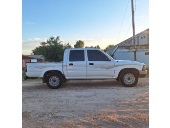 Toyota hilux 97