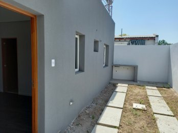 CASAS EN VENTA COMPEJO CERRADO CALLE BRASIL PARANA