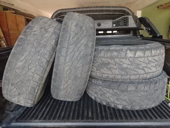 Vendo 4 cubiertas 265-70-R16 Bridgestone Dueler A/T